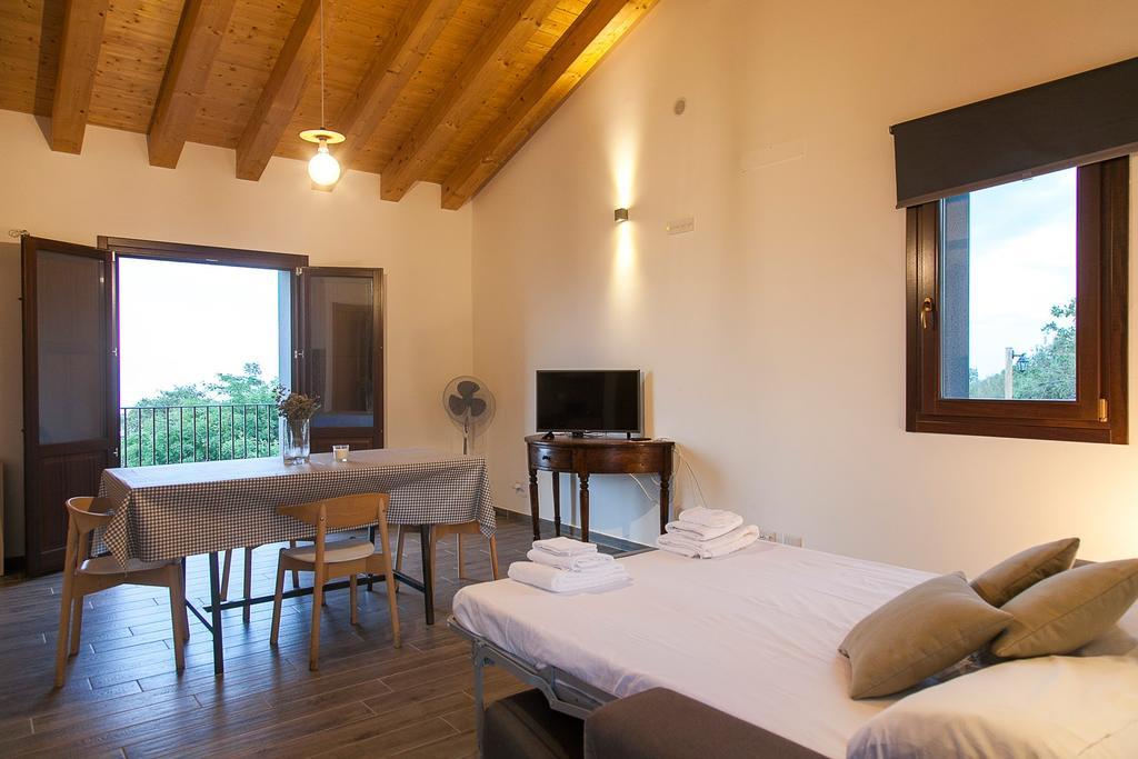 Ecoagriturismo Notti Stellate Etna Mare Mascali Exterior foto